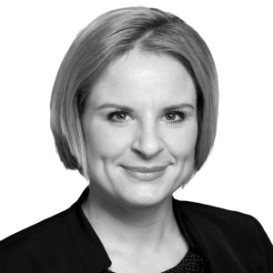Kristin_Draheim_neu_300x300-removebg